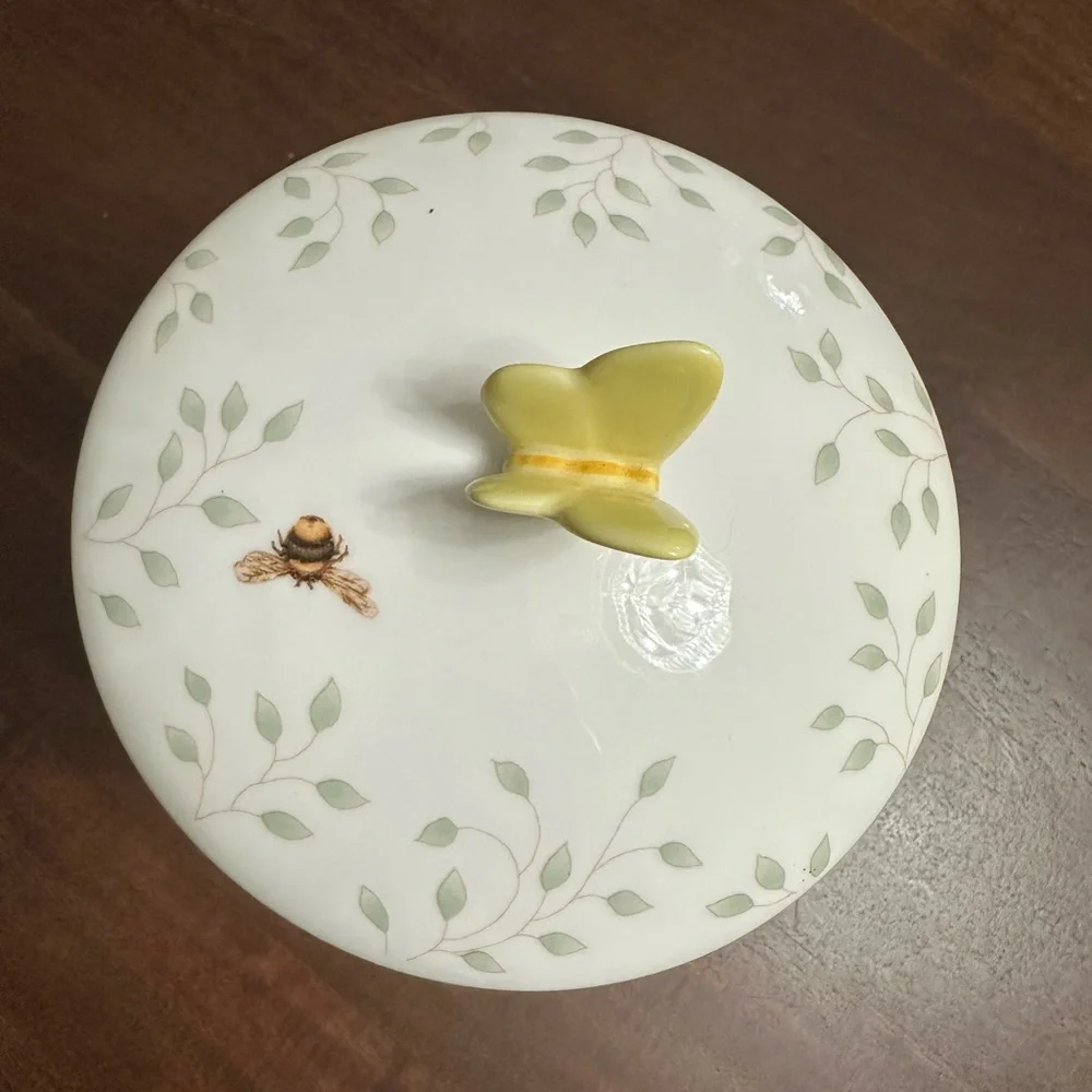 🧡Lenox Butterfly Meadow Collection Medium Porcelain Canister🧡 - Picture 7 of 13